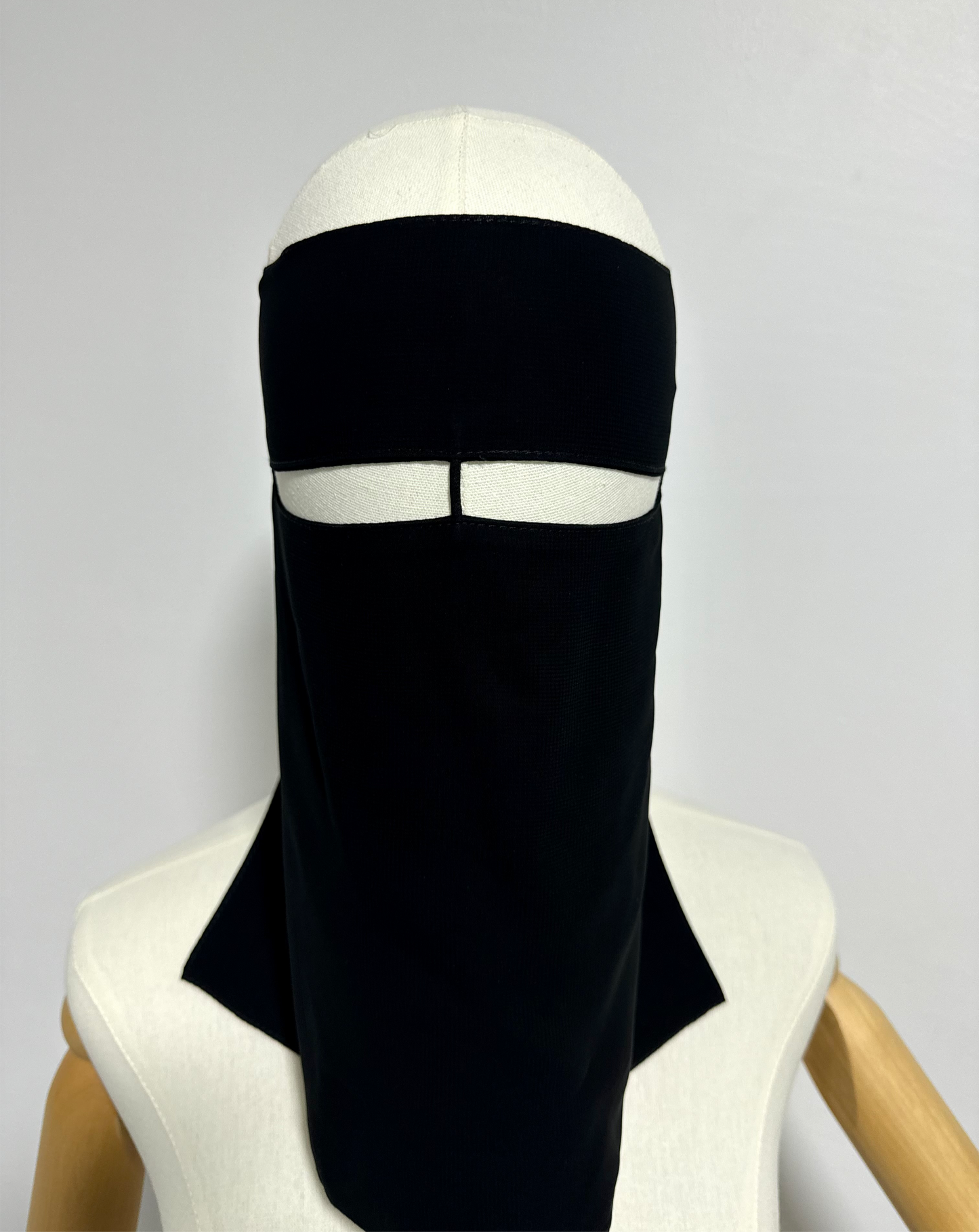 No pinch nose string niqab